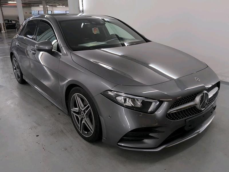 Gebraucht Mercedes A180 AMG 116 PS (85 kW) 2019 Grau Limousine