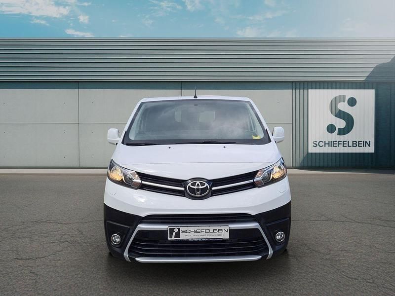 Gebraucht Toyota Proace 116 PS (85 kW) 2017 Weiß Van / Kleinbus
