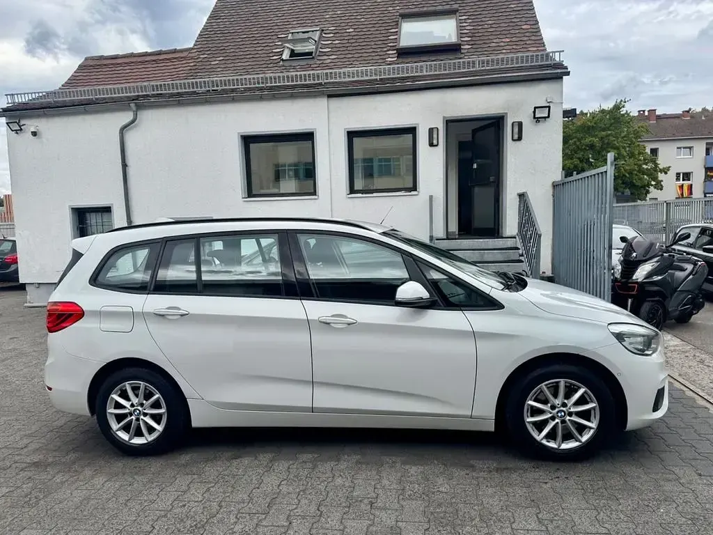 Gebraucht BMW 218 Gran Tourer Advantage 150 PS (110 kW) 2015 Weiß Van / Kleinbus