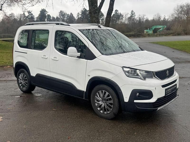 Gebraucht Peugeot Rifter Allure 131 PS (96 kW) 2019 Weiß Van / Kleinbus
