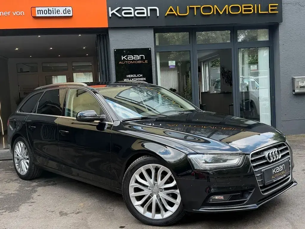 Używany Audi A4 Ambiente 177 KM (130 kW) 2012 Czarny Kombi