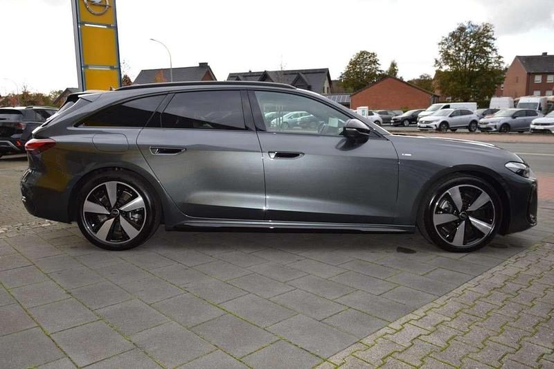 Second-hand Audi A5 S-Line 204 CP (150 kW) 2025 Gri Coupe
