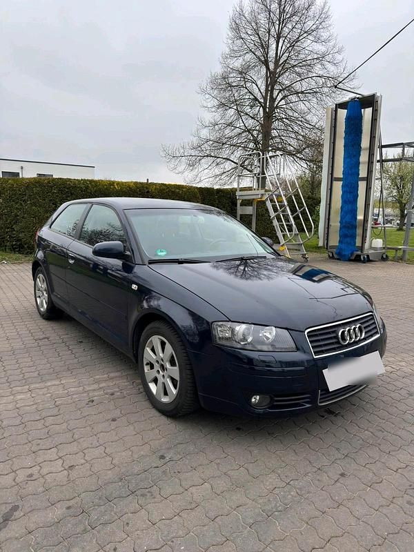 Blau Gebraucht 2004 Audi A3 Coupé | 2.700 € - Bild 1/4