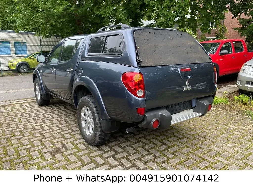 Gebraucht Mitsubishi L200 178 PS (130 kW) 2012 Grün Pickup
