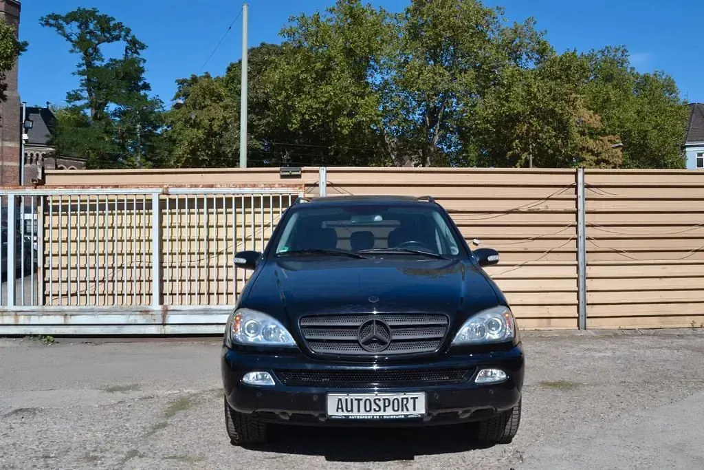 Gebraucht Mercedes ML500 292 PS (214 kW) 2002 Schwarz SUV