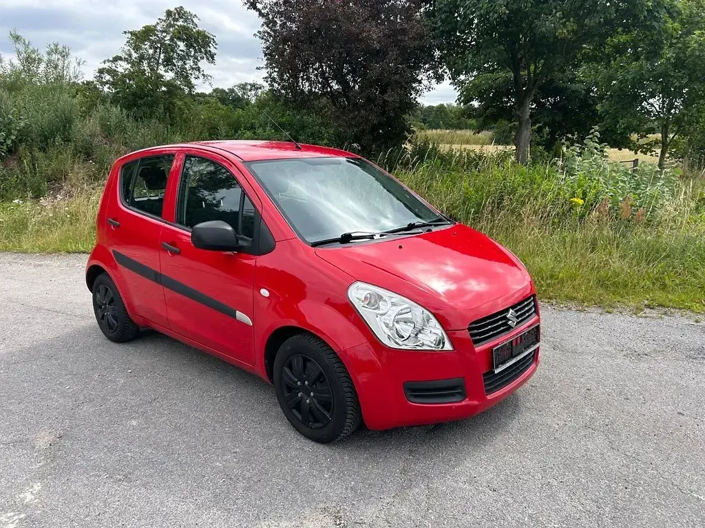 Gebraucht Suzuki Splash Club 65 PS (47 kW) 2009 Rot Kleinwagen