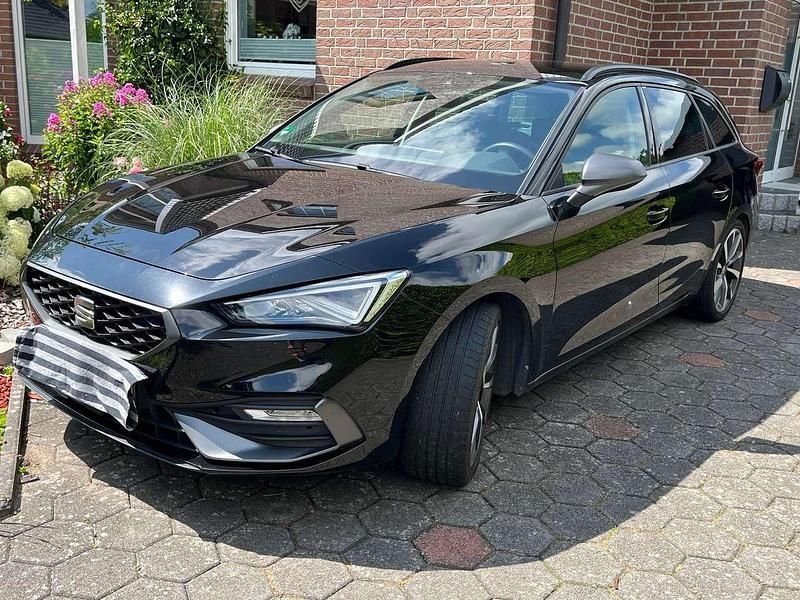 Schwarz Gebraucht 2020 Seat Leon FR Kombi | 17.900 € (Superpreis) - Bild 1/4
