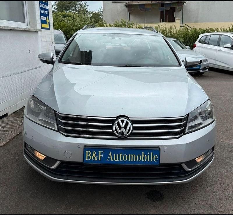 Gebraucht VW Passat Trendline 140 PS (102 kW) 2013 Silber Kombi