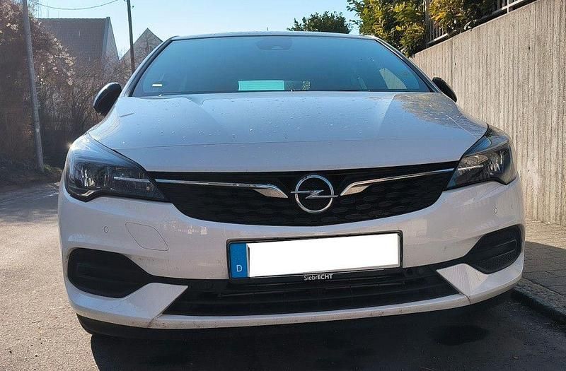 Gebraucht Opel Astra Design Edition 110 PS (80 kW) 2021 Weiß Limousine