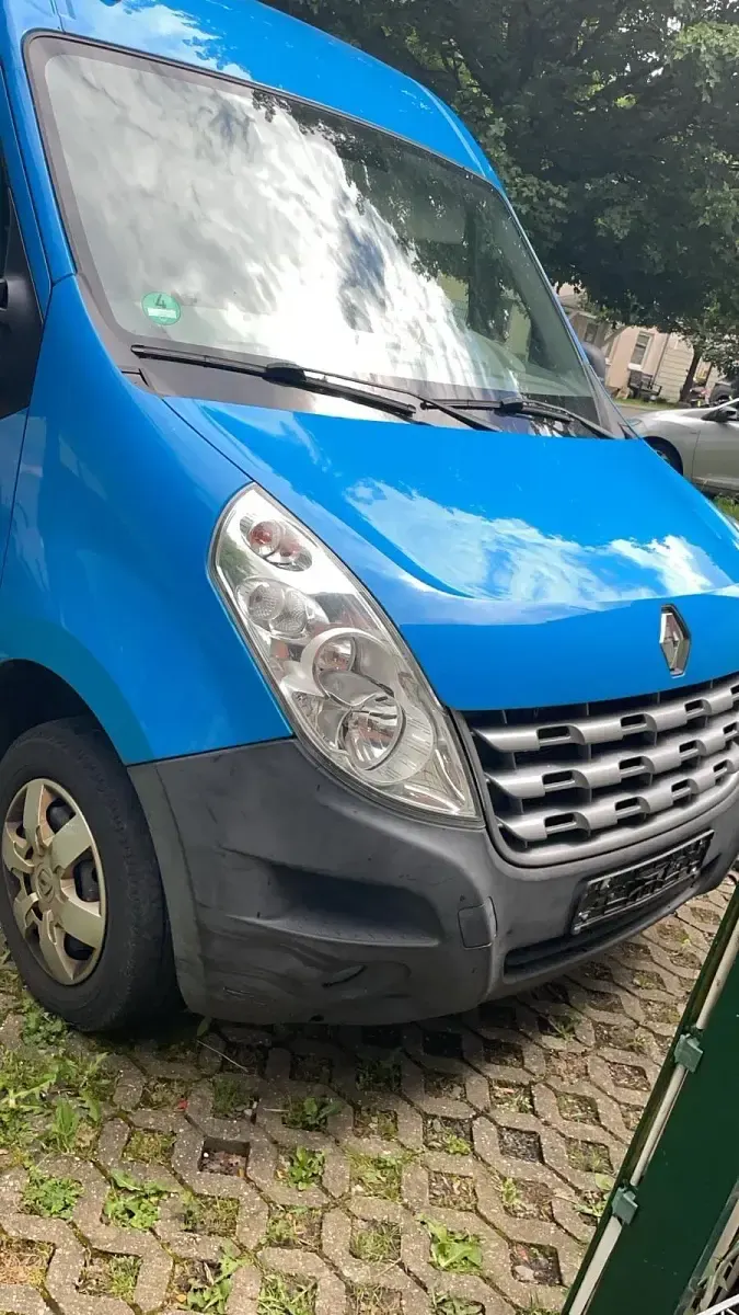 Gebraucht Renault Master 150 PS (110 kW) 2013 Blau Limousine