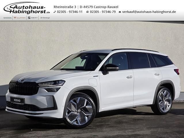 Weiss Gebraucht 2025 Skoda Kodiaq SportLine SUV | 49.990 € (Guter Preis) - Bild 1/4
