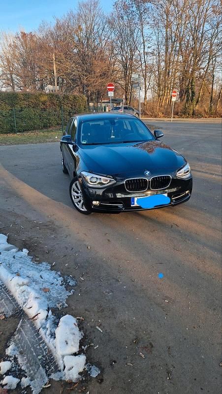 Gebraucht BMW 118 Sport Line 170 PS (125 kW) 2012 Schwarz Kleinwagen