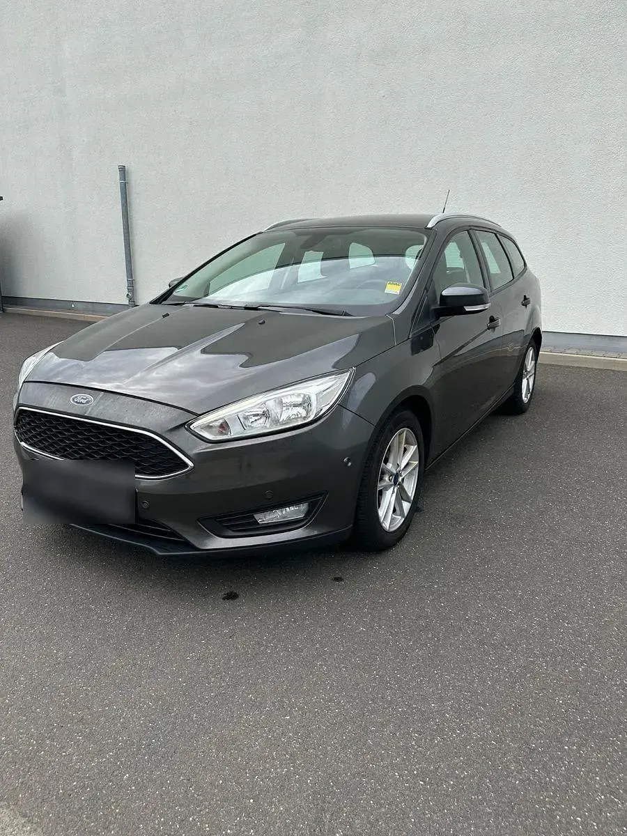 Gebraucht Ford Focus Cool & Connect 125 PS (91 kW) 2017 Grau Kombi