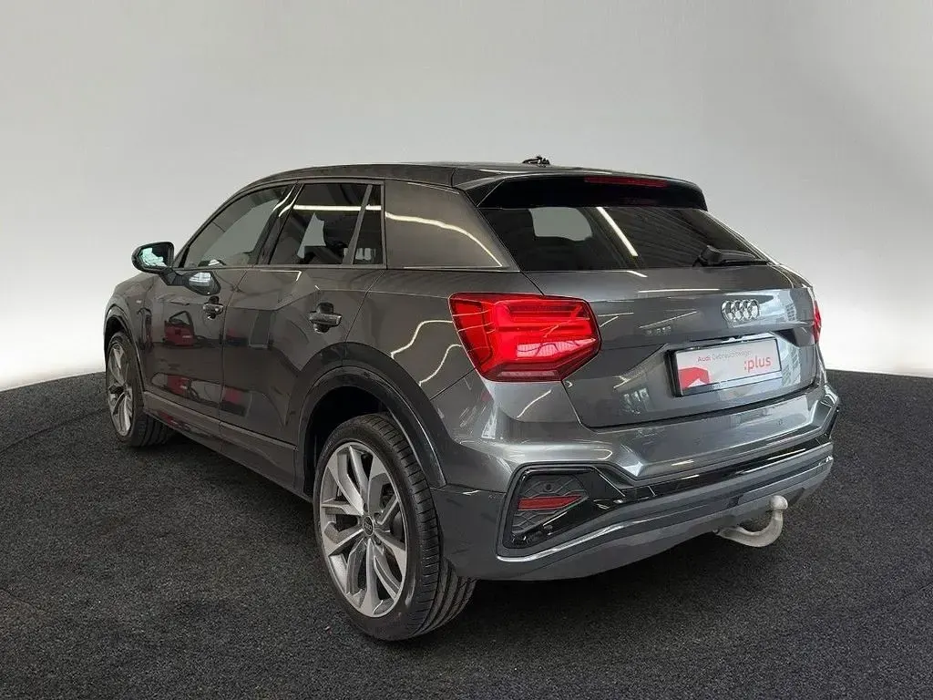 Gebraucht Audi Q2 S-Line 150 PS (110 kW) 2025 Daytonagrau perleffekt SUV