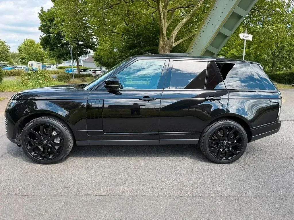 Gebraucht Land Rover Range Rover Autobiography 340 PS (250 kW) 2020 Schwarz SUV