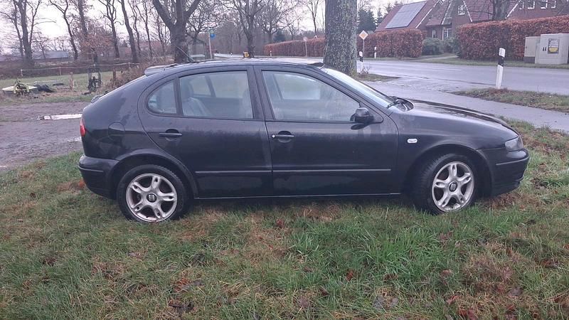 Gebraucht Seat Leon 75 PS (55 kW) 2001 Schwarz Kleinwagen