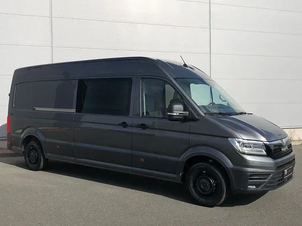 Gebraucht MAN TGE 163 PS (119 kW) 2024 Grau Van