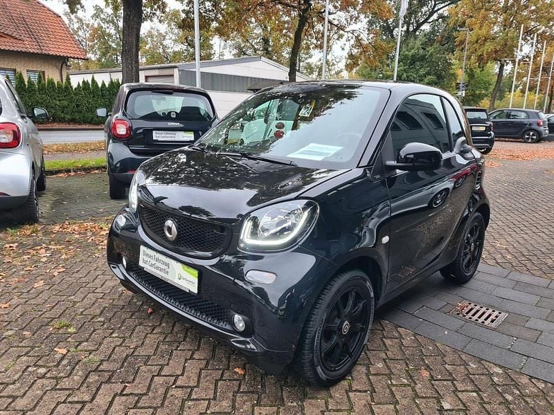Schwarz Gebraucht 2017 Smart ForTwo Coupé Prime Coupé | 11.900 € (Guter Preis) - Bild 1/4