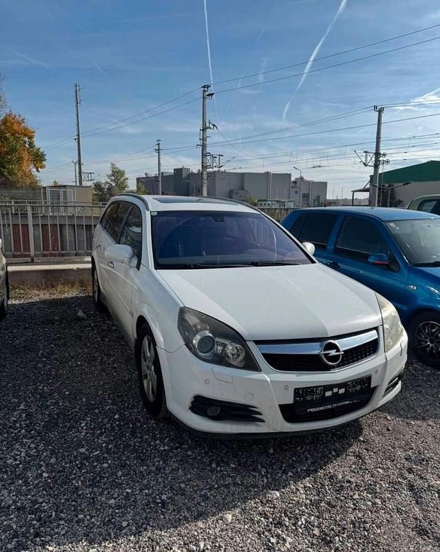 Gebraucht Opel Vectra 190 PS (139 kW) 2009 Weiß Kombi