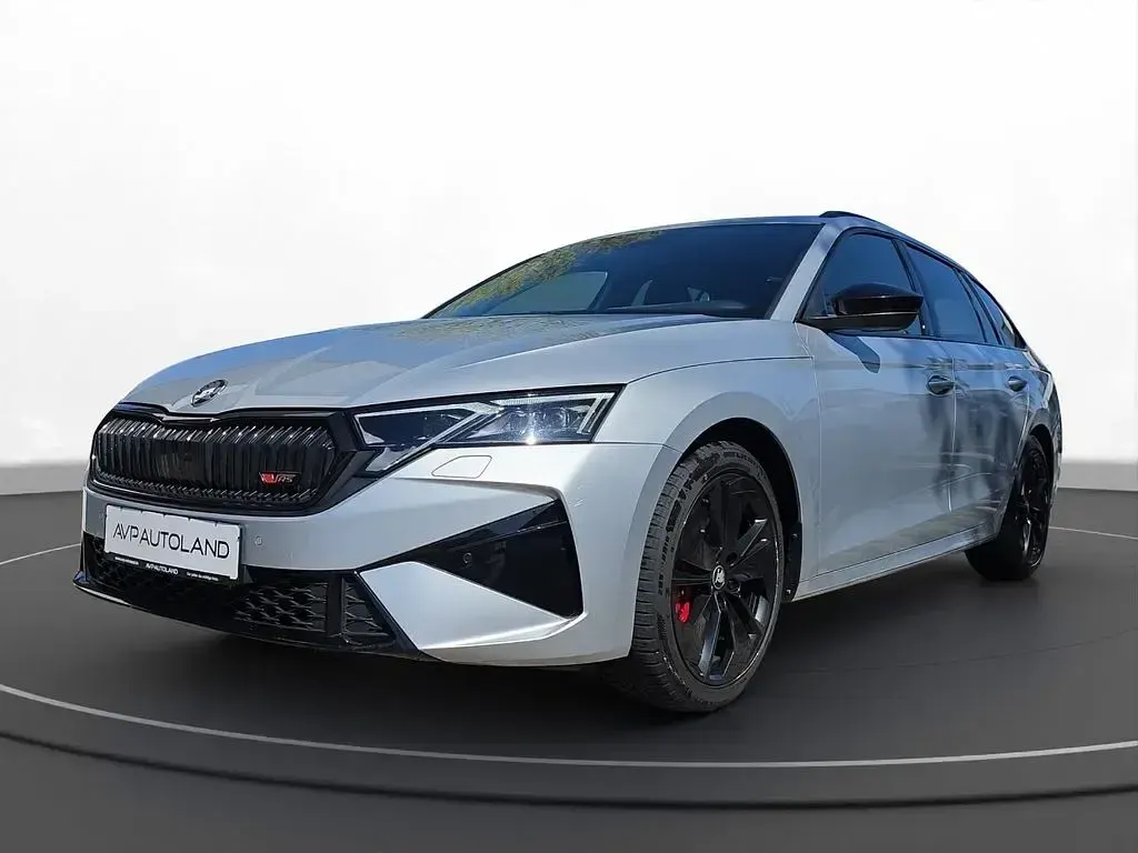 Gebraucht Skoda Octavia RS 265 PS (194 kW) 2025 Silber Kombi