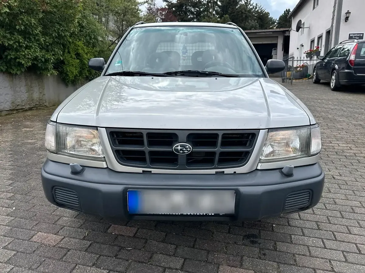 Gebraucht Subaru Forester 125 PS (91 kW) 1999 Silber SUV