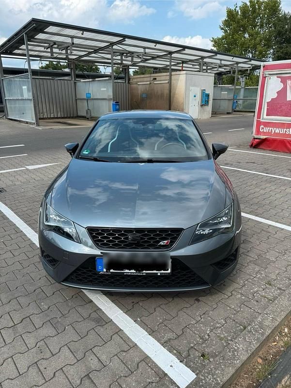 Grau Gebraucht 2016 Cupra Leon Coupé | 22.000 € (Fairer Preis) - Bild 1/4