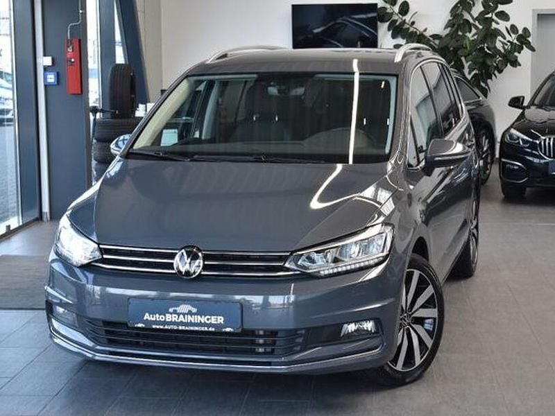 Gebraucht VW Touran Highline 150 PS (110 kW) 2022 Grau Van / Kleinbus