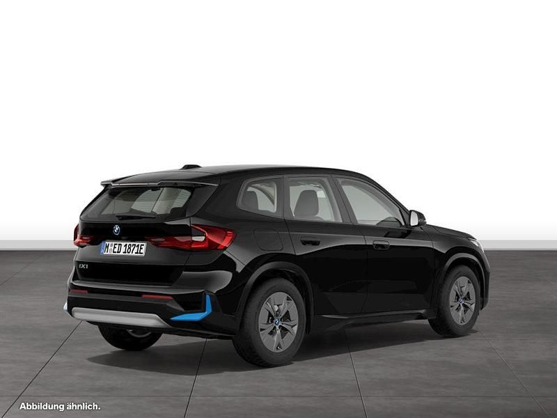 Gebraucht BMW iX1 225 kW (306 PS) 2023 Schwarz SUV