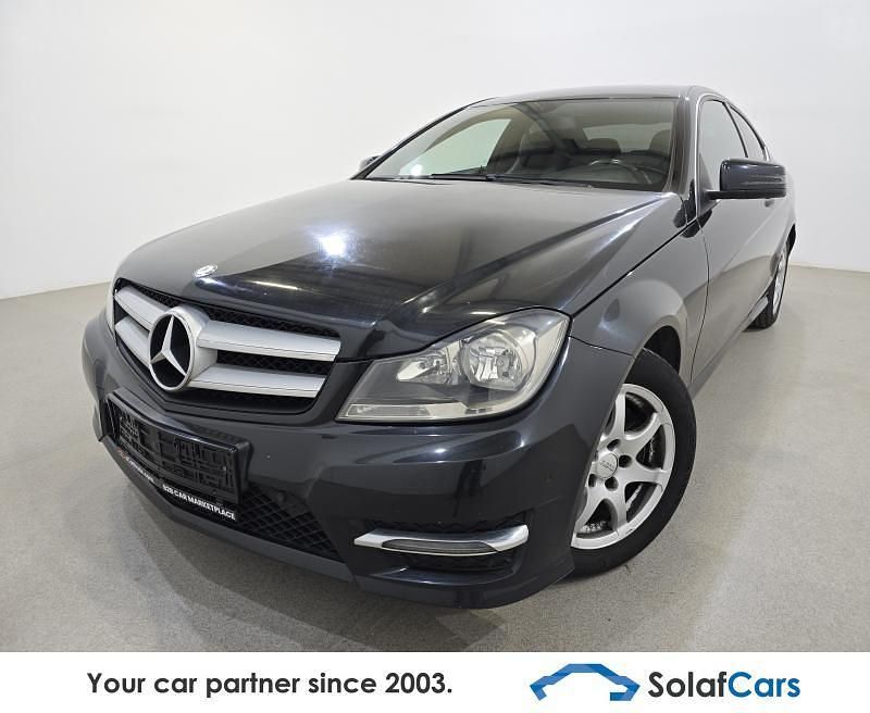 Schwarz Gebraucht 2013 Mercedes C180 Coupé | 7.900 € (Superpreis) - Bild 1/4