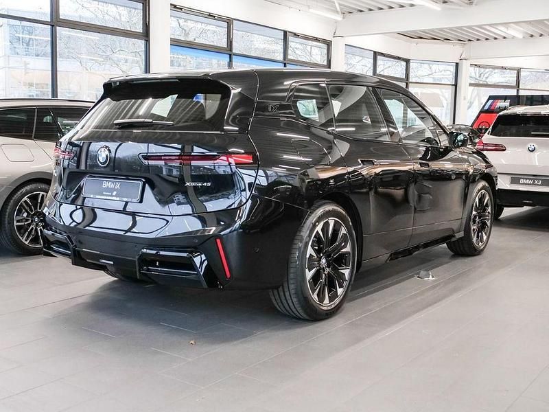 Neu BMW iX M Sport 300 kW (408 PS) 2025 Schwarz SUV