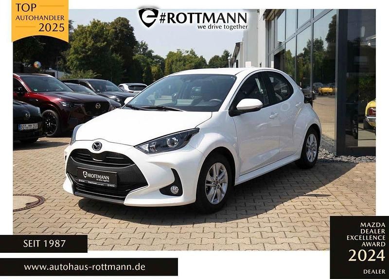 Weiß Gebraucht 2022 Mazda 2 Limousine | 17.977 € (Guter Preis) - Bild 1/4