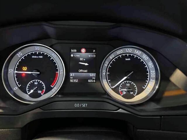 Gebraucht Skoda Superb Style 190 PS (139 kW) 2019 Grün Kombi