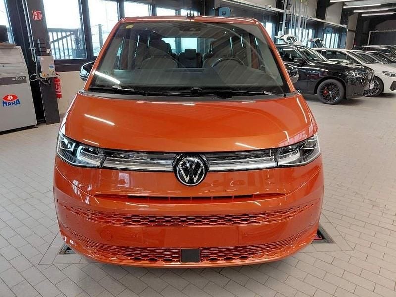 Gebraucht VW Multivan Style 150 PS (110 kW) 2024 Orangekeine angabe Van