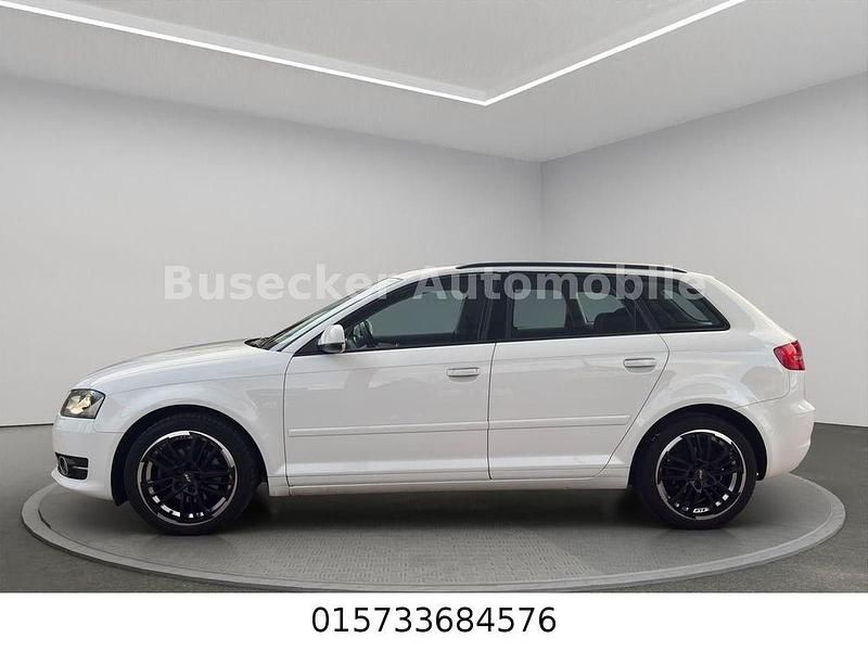 Gebraucht Audi A3 Attraction 125 PS (91 kW) 2010 Weiß Kleinwagen