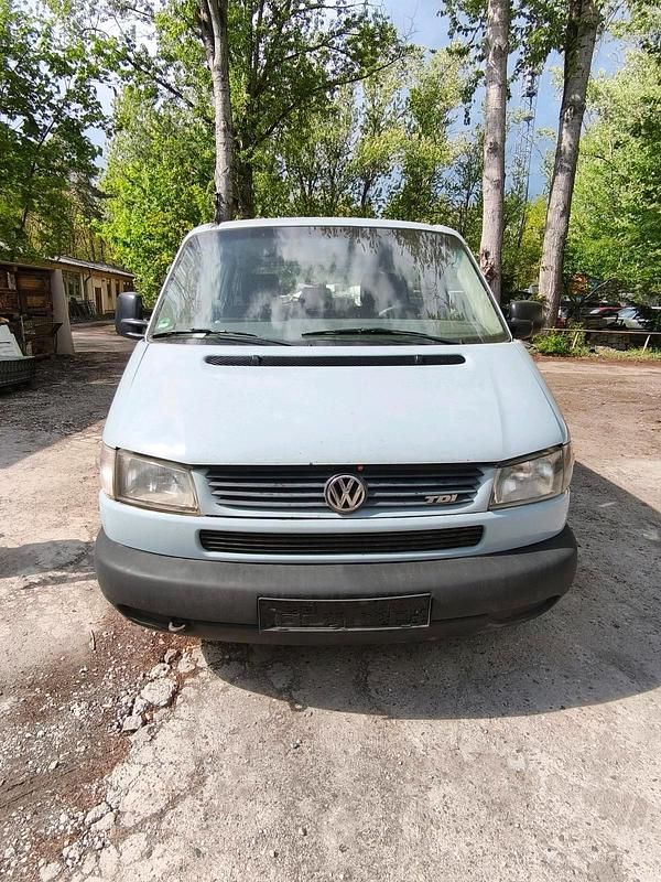 Gebraucht VW T4 102 PS (75 kW) 1996 Grau Van