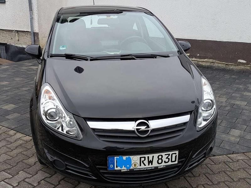 Schwarz Gebraucht 2008 Opel Corsa Sport Limousine | 4.950 € (Etwas zu teuer) - Bild 1/4