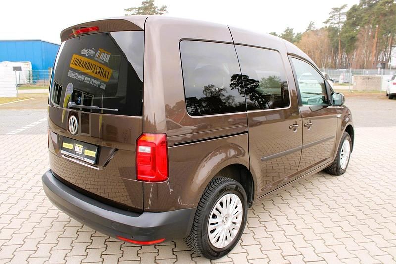 Gebraucht VW Caddy Trendline 102 PS (75 kW) 2016 Braun Van / Kleinbus