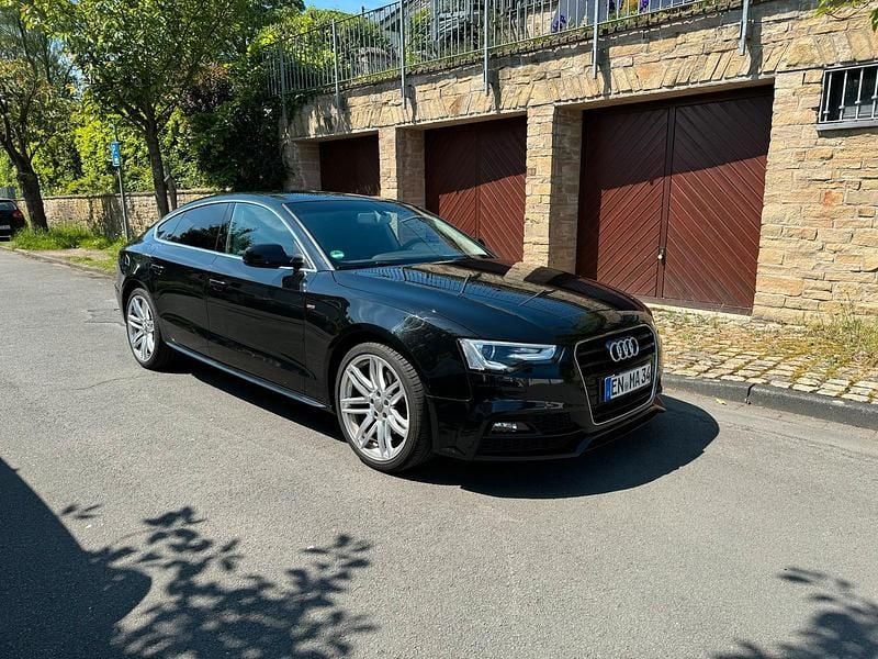 Schwarz Gebraucht 2017 Audi A5 S-Line Coupé | 18.000 € (Superpreis) - Bild 1/4