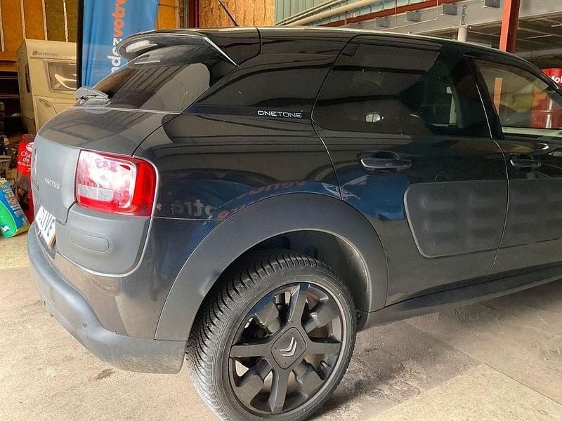 Gebraucht Citroën C4 PureTech 110 PS (80 kW) 2017 Schwarz SUV