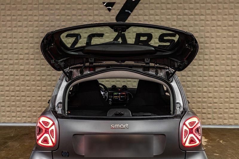 Gebraucht Smart ForTwo Coupé 60 kW (82 PS) 2021 Grau Kleinwagen