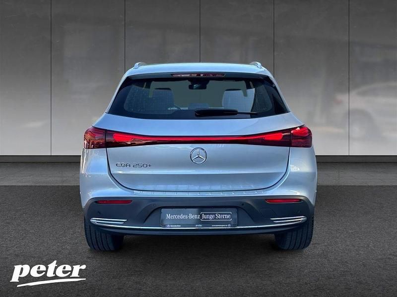 Gebraucht Mercedes EQA250+ Advanced 139 kW (190 PS) 2025 Silber SUV