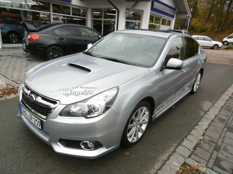Silber Gebraucht 2013 Subaru Legacy Sport Limousine | 15.900 € - Bild 1/4
