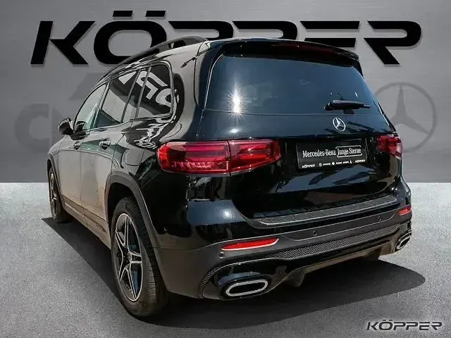 Gebraucht Mercedes GLB180 Premium 136 PS (100 kW) 2025 Schwarz SUV