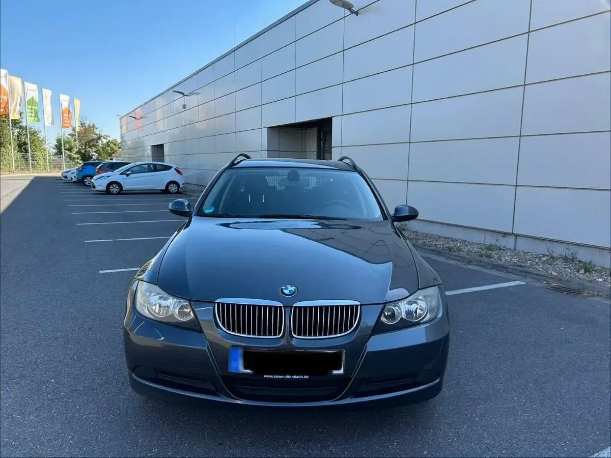 Gebraucht BMW 318 129 PS (94 kW) 2006 Grau Kombi