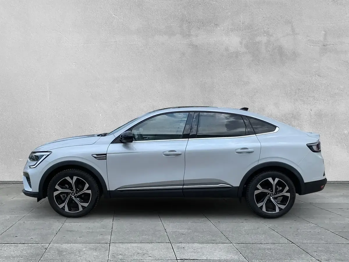 Gebraucht Renault Arkana Techno 145 PS (106 kW) 2024 Weiß SUV