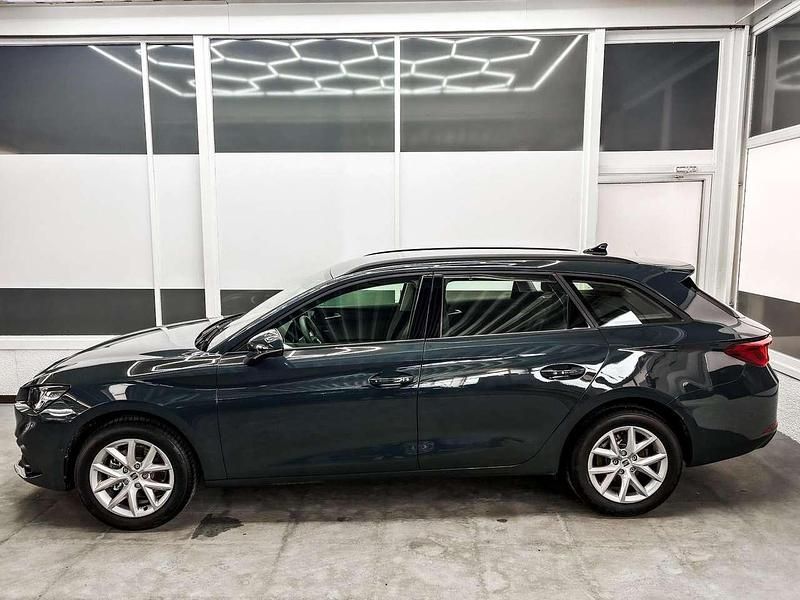 Neu Seat Leon Style 116 PS (85 kW) 2026 Fiord blau 9k9k Kombi