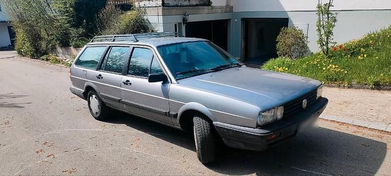 Second-hand VW Passat 90 CP (66 kW) 1987 Argintiu Break