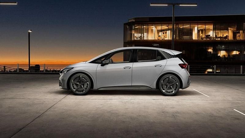 Neu Cupra Born 169 kW (231 PS) 2025 Silber Kleinwagen