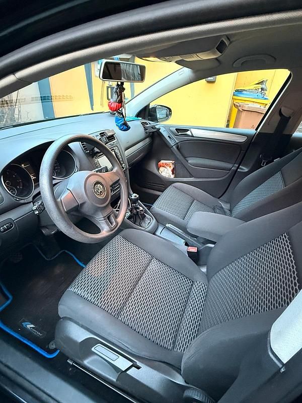 Gebraucht VW Golf VI 122 PS (89 kW) 2010 Schwarz Kleinwagen