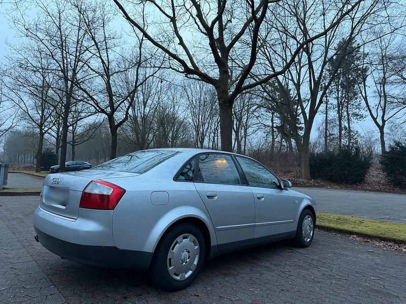 Gebraucht Audi A4 102 PS (75 kW) 2001 Limousine